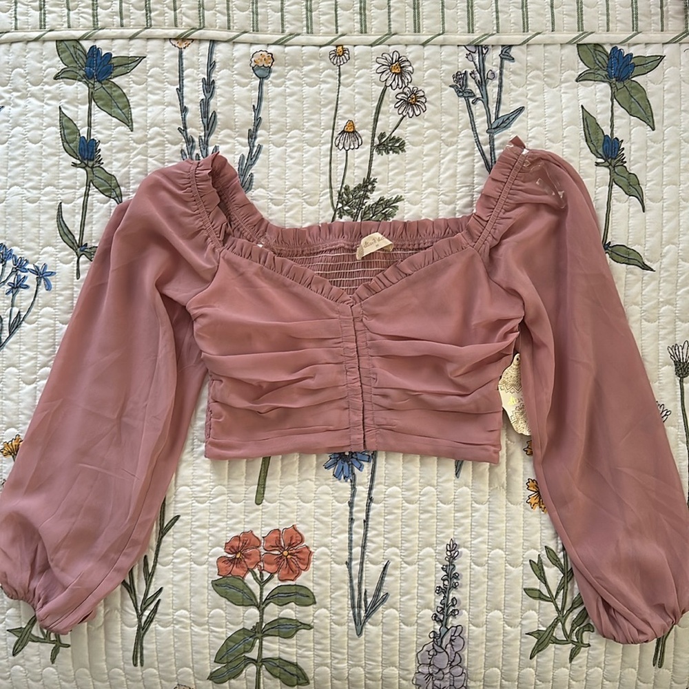 NWT Altar’d State Mauve Crop with Balloon Sleeves